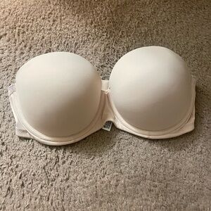 WEAR EVERYWHERE PUSH-UP STRAPLESS BRA